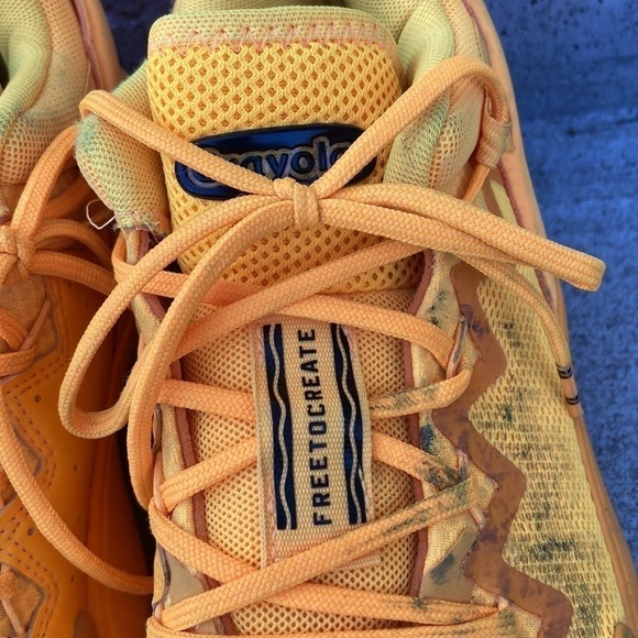 Adidas DON issue 2 crayons 🖍 yellow GS Size 5.5 - Picture 4 of 13